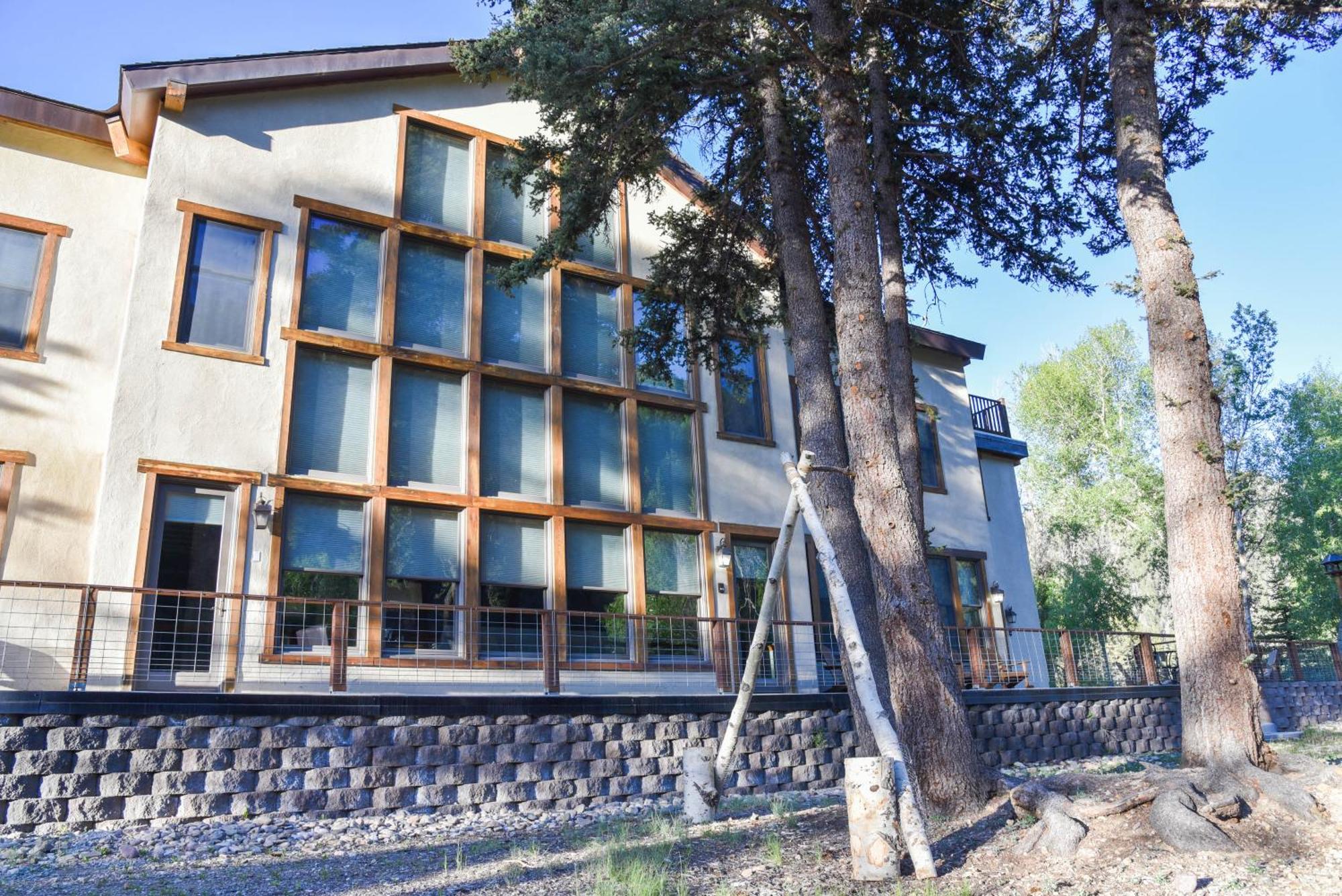 River Lyric Lodge - Formerly Double Dog Red River Luaran gambar